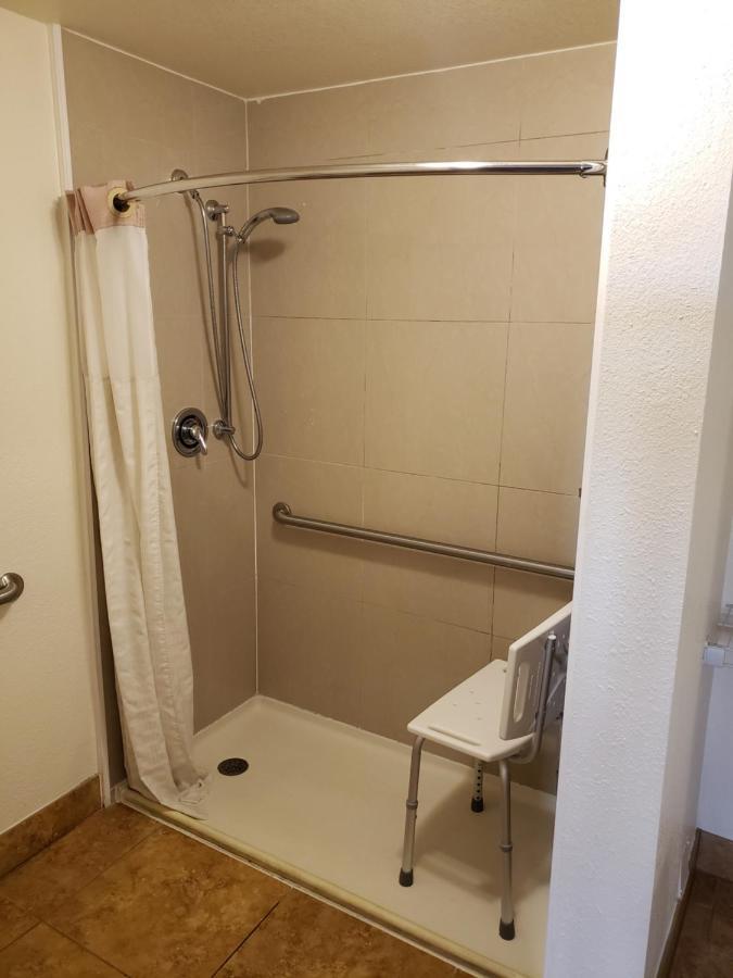 Oceanfront Inn And Suites - Ormond 오먼드 비치 외부 사진