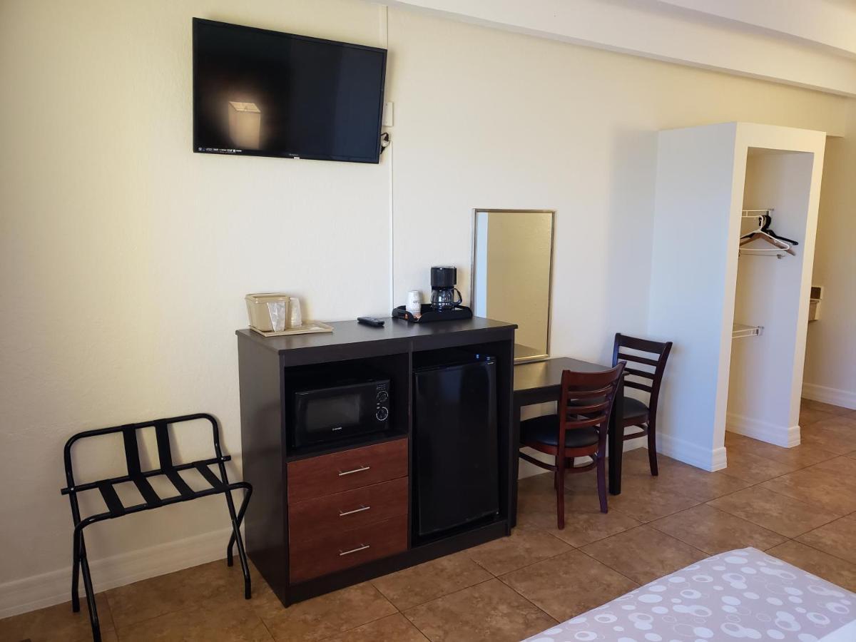 Oceanfront Inn And Suites - Ormond 오먼드 비치 외부 사진