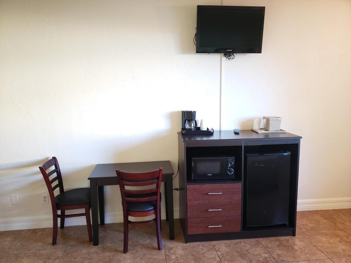 Oceanfront Inn And Suites - Ormond 오먼드 비치 외부 사진