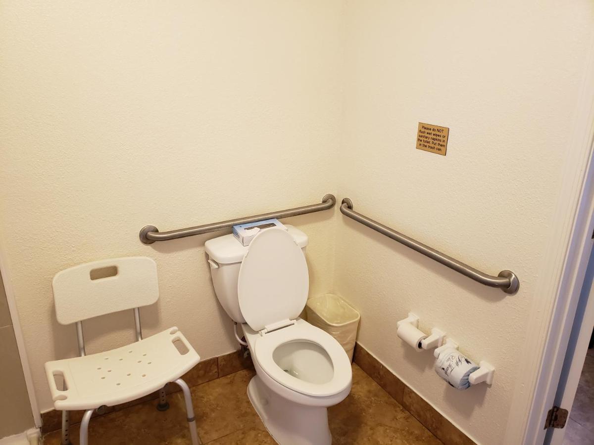 Oceanfront Inn And Suites - Ormond 오먼드 비치 외부 사진